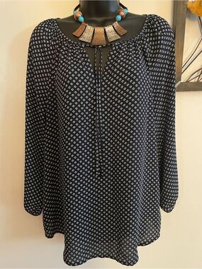 LOFT Navy Blue Peasant With 
Tiny Geometric Print - Excellent Condition